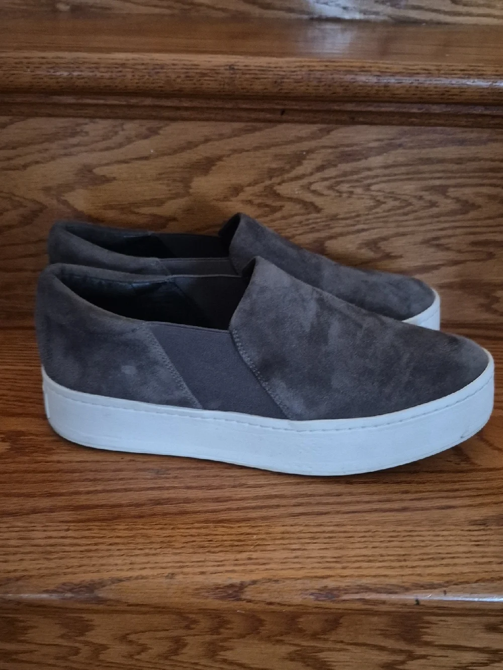 VINCE REAL SUEDE GRAY PLATFORM SKIPPER SNEAKERS EUC SIZE 8 - Picture 3 of 9